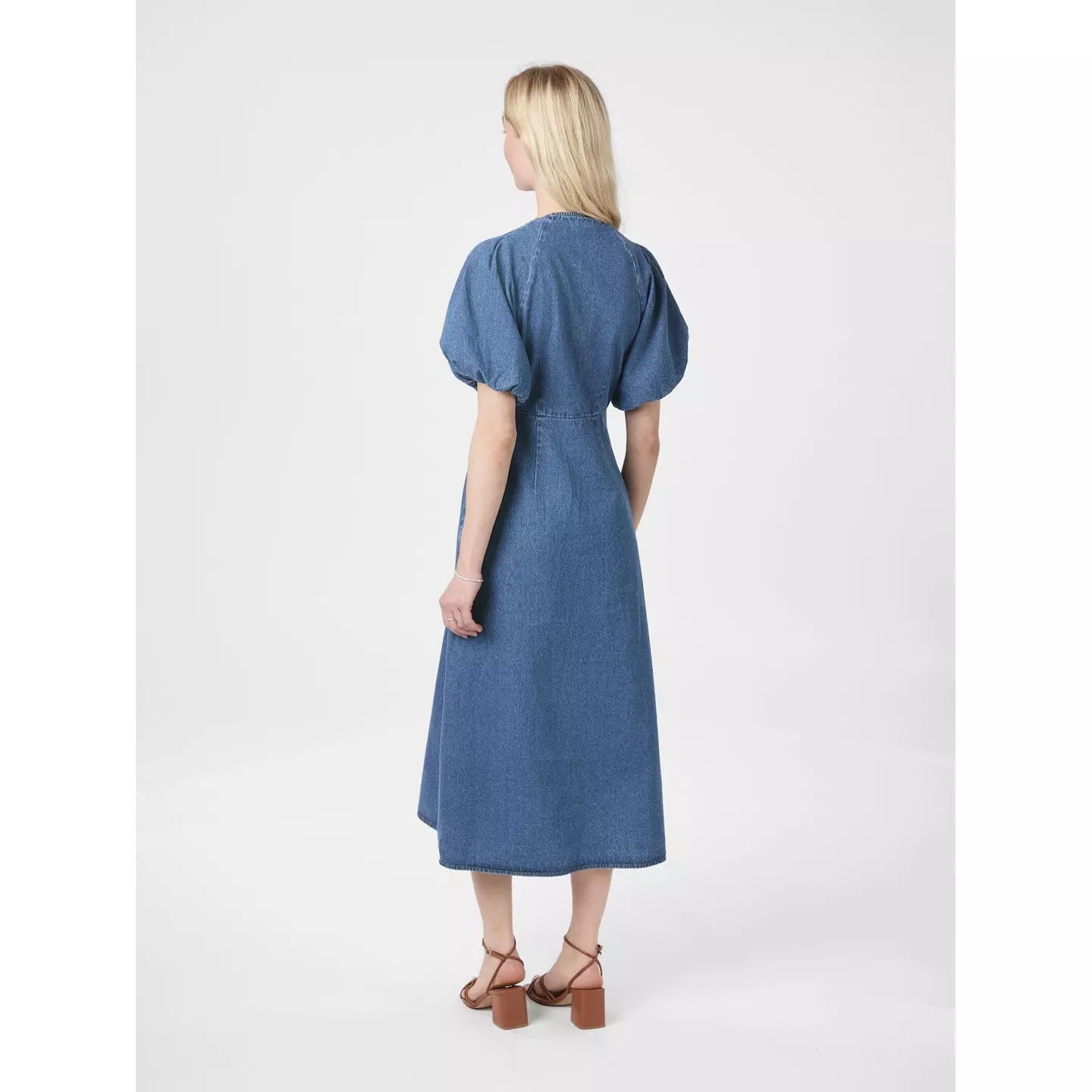 Neo Noir Illana Denim Midi-Kleid – Geraffter V-Ausschnitt Puffärmel A-Linie | Damen