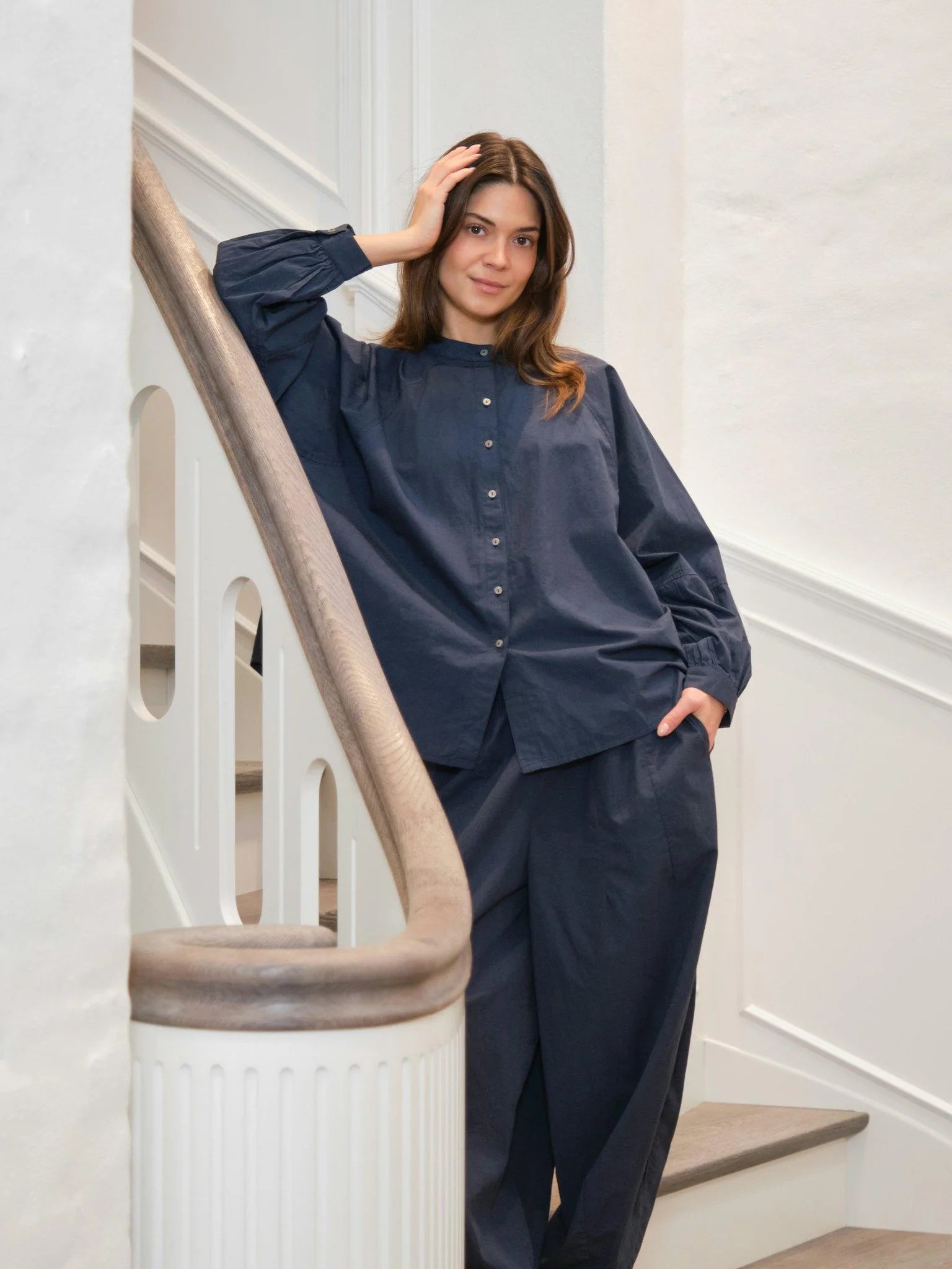 Neo Noir Prina C Navy Popeline Ballontrouser – Elastischer Bund mit Kordelzug | Damen