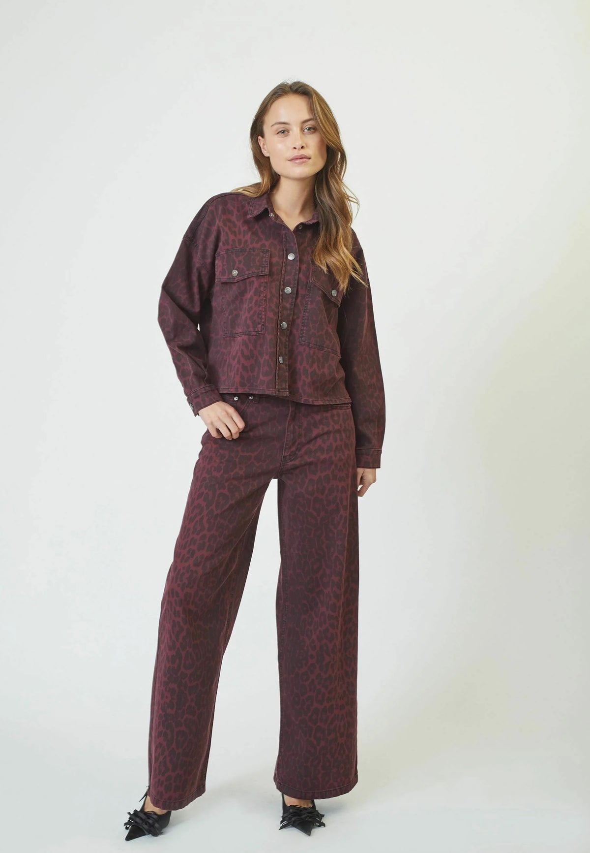 Co'couture Leocc Wide-Leg-Jeans mit Animalprint – Schwarz