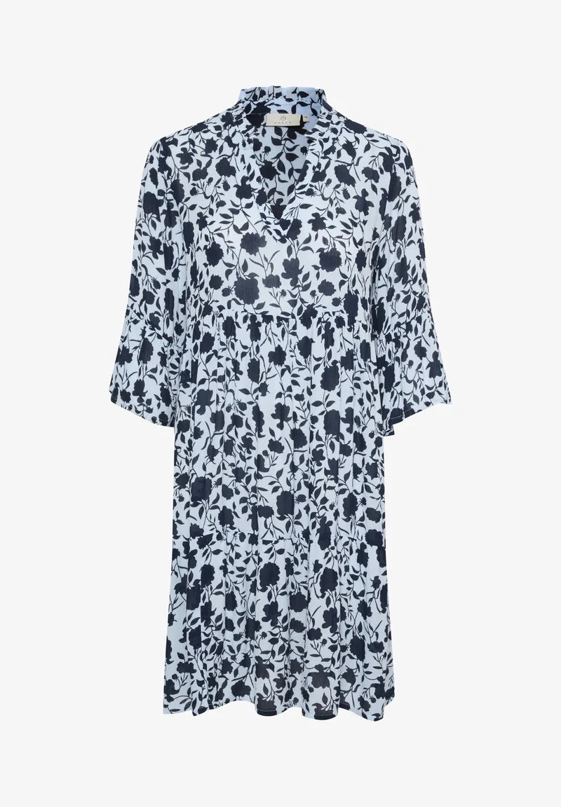 Kaffe KAisolde Midikleid mit Blumenmuster in Eisblau Navy – Rüschenkragen 3/4-Glöckchenärmel Stufenrocksaum | Damen