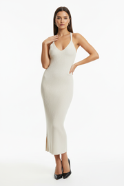 Calvin Klein krém kötött ruha modellel