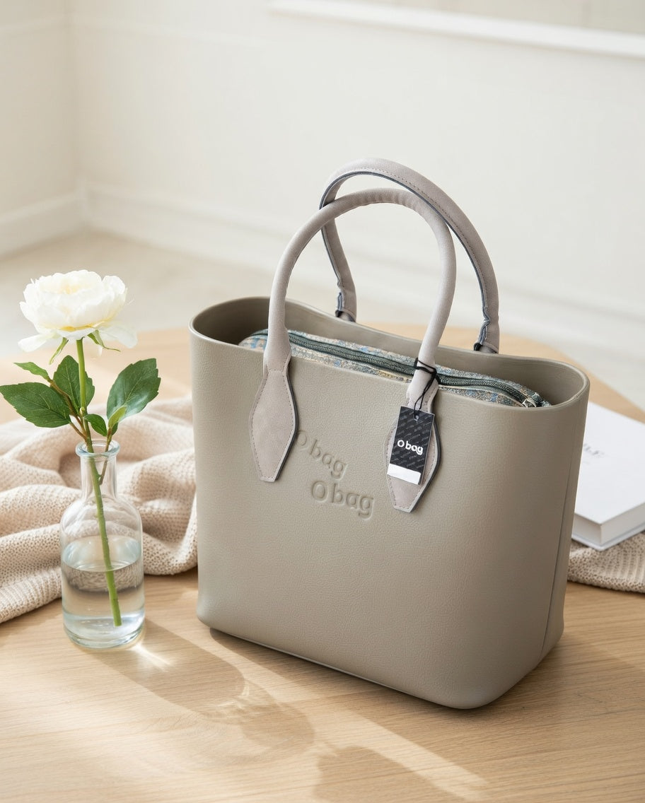 O bag – Taupe Tragetasche mit passenden Henkeln & blauem Tweed-Innenfutter