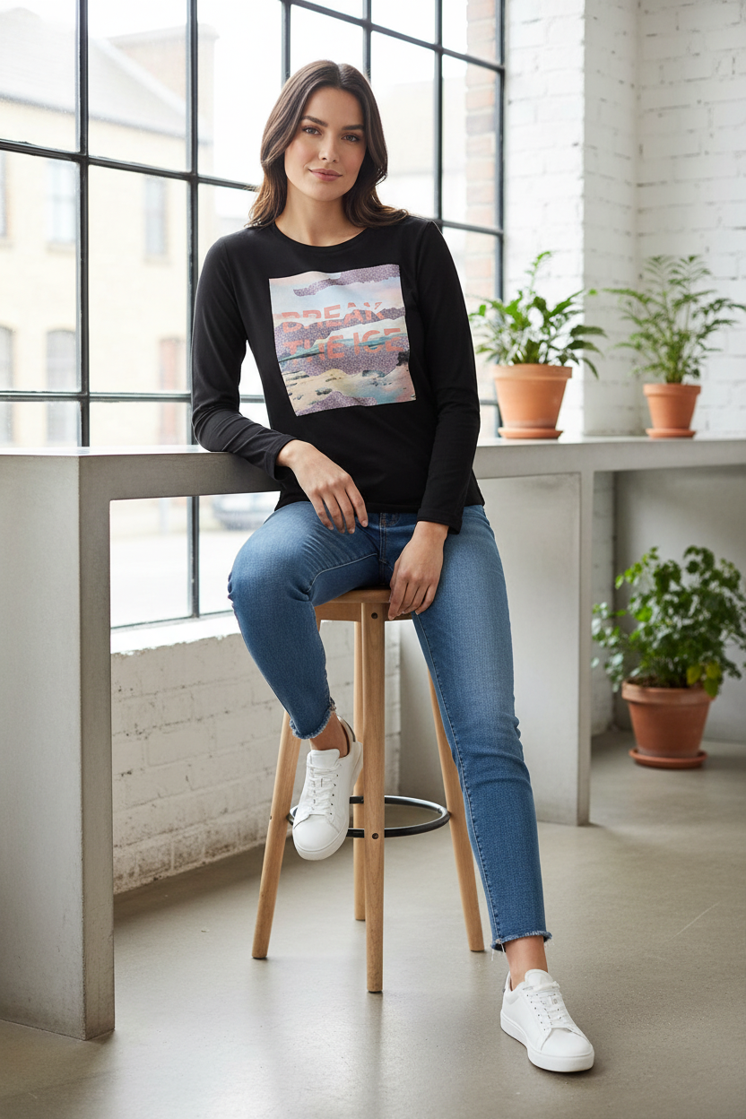 Lifestyle shot of s.Oliver BREAK THE ICE t-shirt indoors