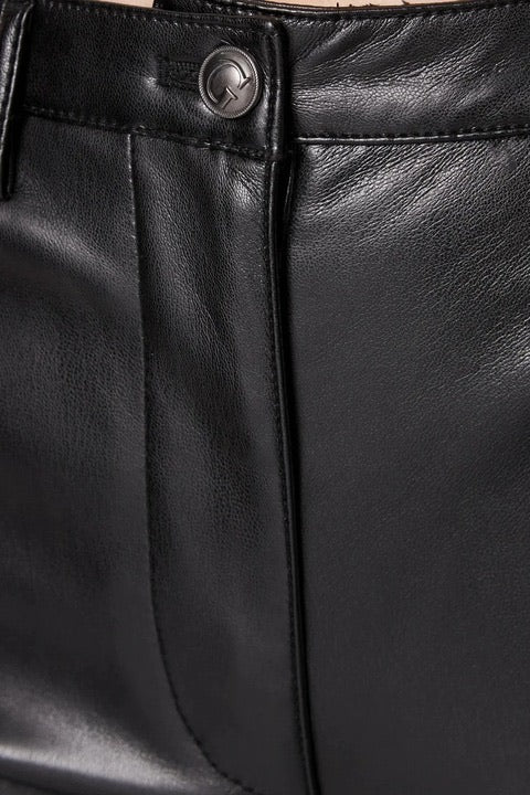 Guess Kelly Hose aus Kunstleder – Schwarz